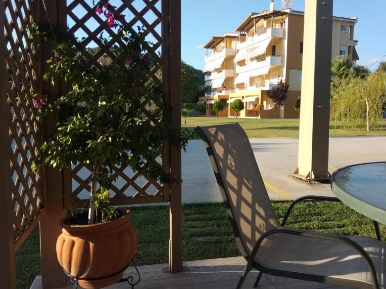 Aparthotel Alex House Zacharo Exterior foto