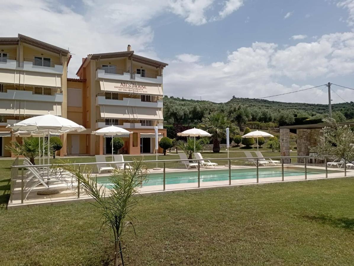 Aparthotel Alex House Zacharo Exterior foto